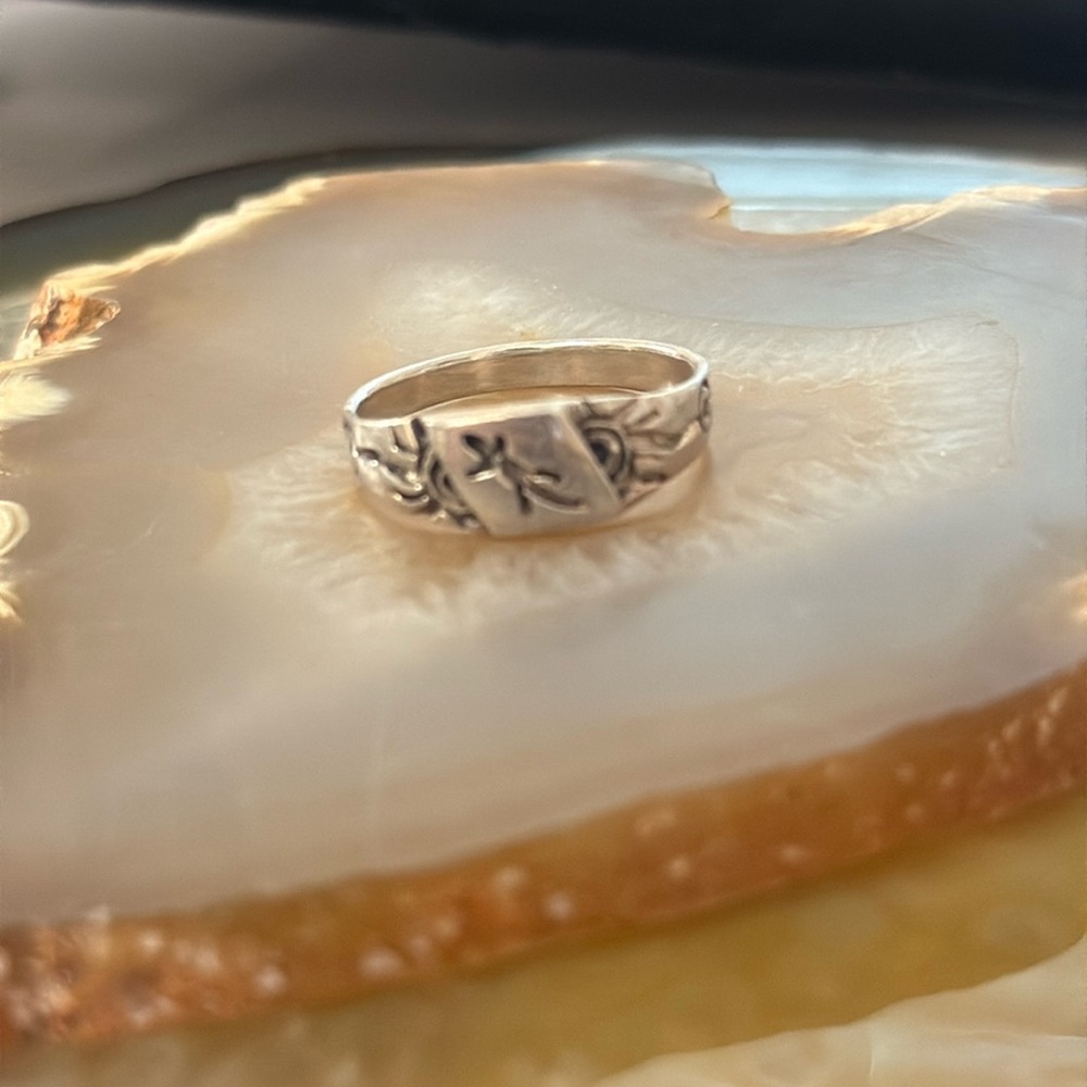 Vintage 925 Silver lizard / gecko & sun designs Ring Size 9 Guc